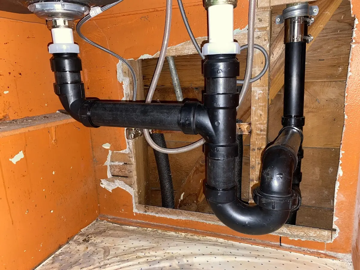 Professional Pipe Bursting equipment and tools on the job in Ozark